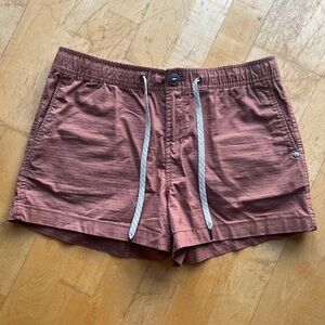 Vuori women’s rip stop shorts, size medium, like new!